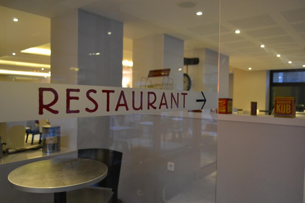 Hotel La Table De Gustave Ornans Exterior foto