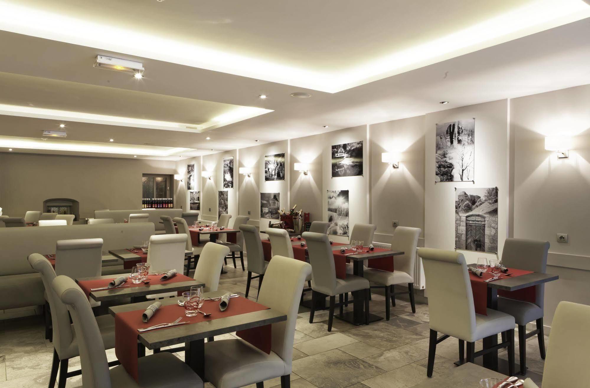 Hotel La Table De Gustave Ornans Exterior foto